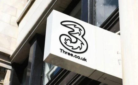 Three Network Faces Call Outage, Data Still Active